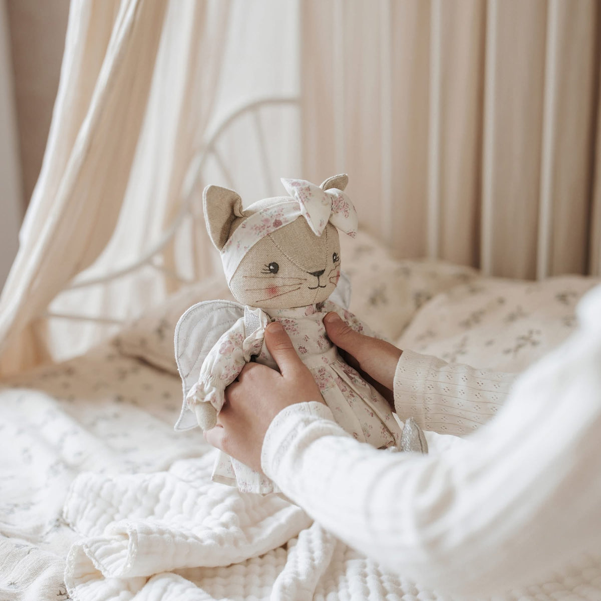 Jamie Kay Elsie Kitty